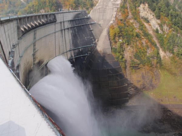 つぅーばーめよー遠い空か～ら～♪